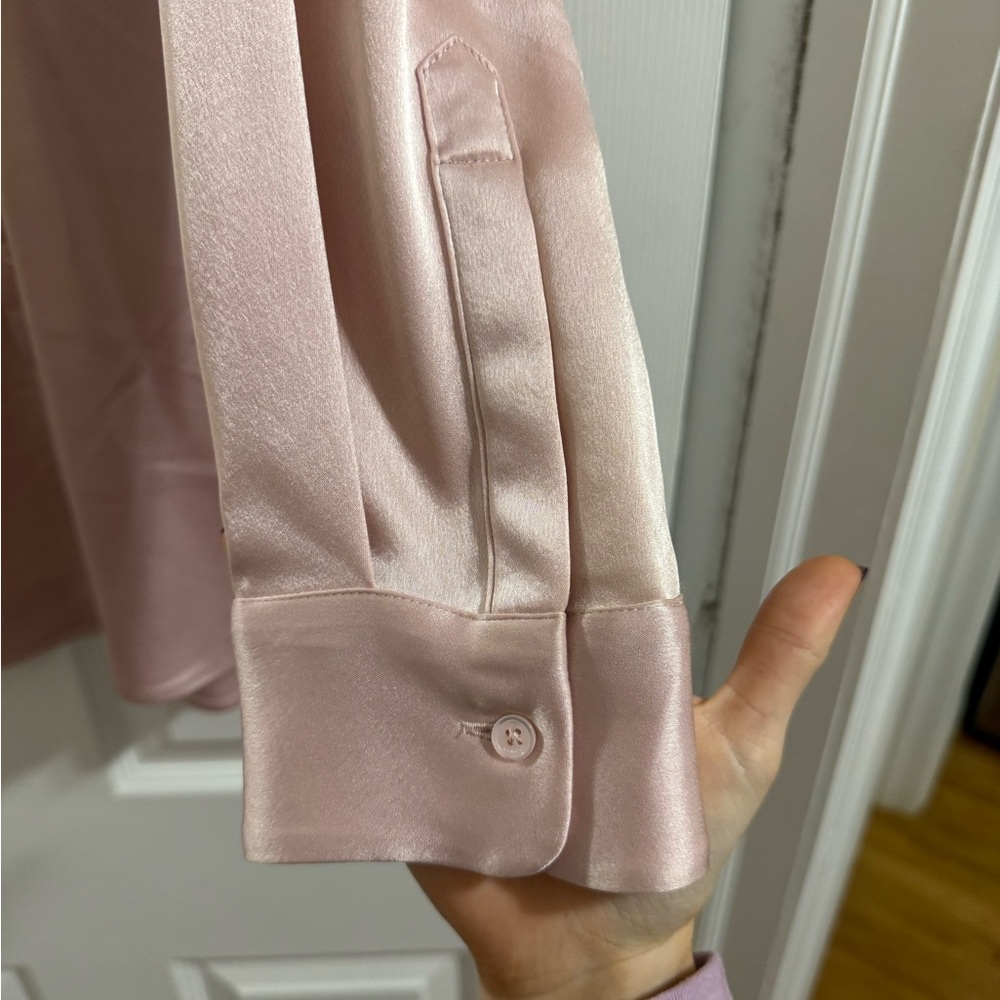 ARITZIA SILK BLOUSE - Picture 5 of 6
